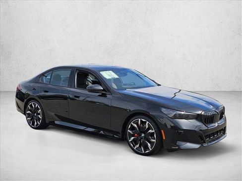 New 2026 BMW i5 eDrive40 w/ M Sport Package RWD image 7