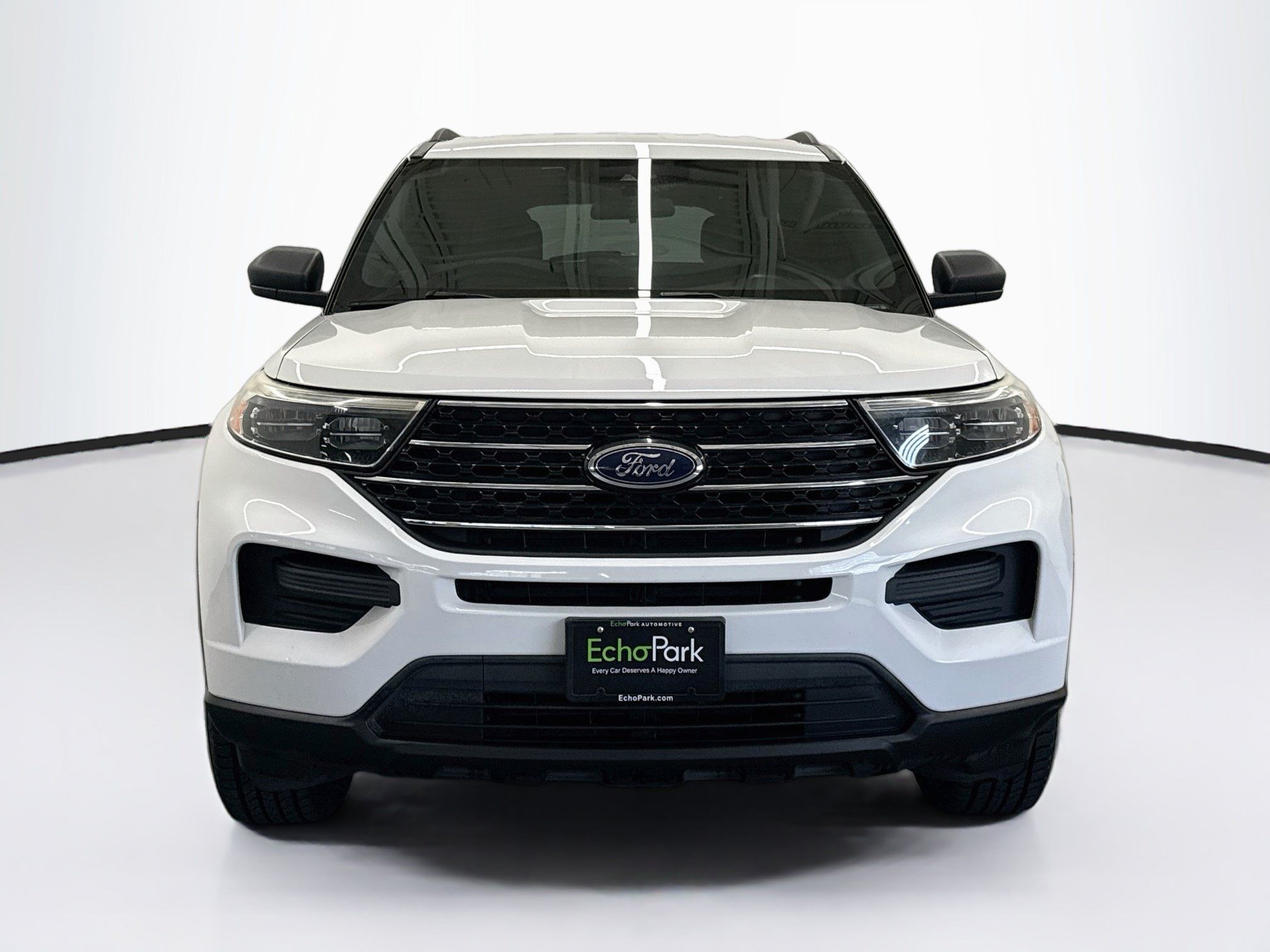 Used 2020 Ford Explorer XLT w/ Class III Trailer Tow Package AWD/4WD image 2