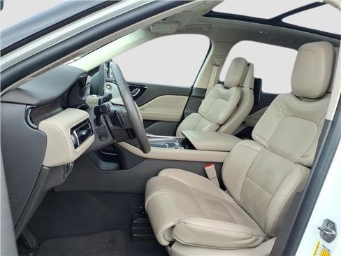 Used 2022 Lincoln Aviator Reserve w/ Equipment Group 201A image 12
