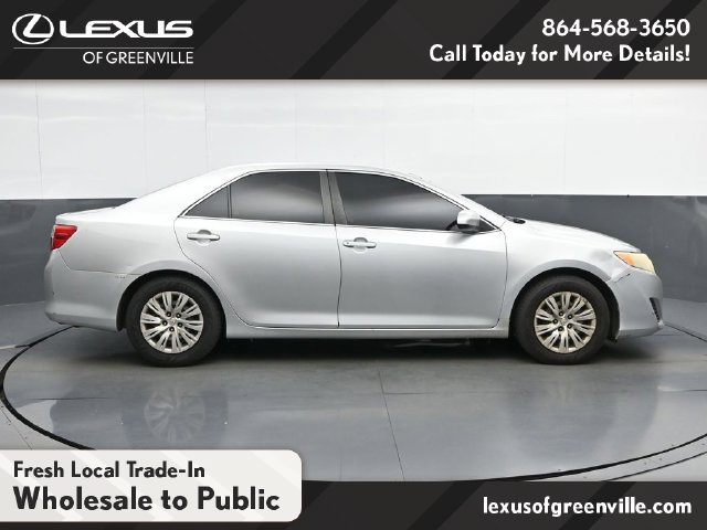 Used 2014 Toyota Camry FWD image 10
