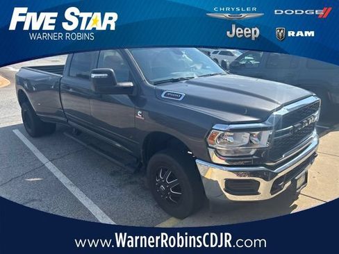 Used 2024 RAM 3500 Tradesman w/ Chrome Appearance Group AWD/4WD image 1