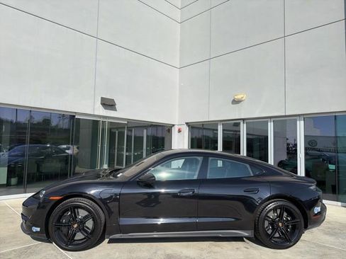 Used 2021 Porsche Taycan Turbo S image 5