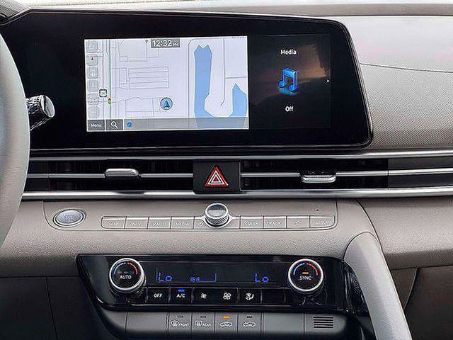 New 2026 Hyundai Elantra SEL FWD image 21