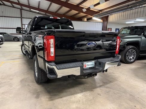 Used 2025 Ford F250 XLT image 8