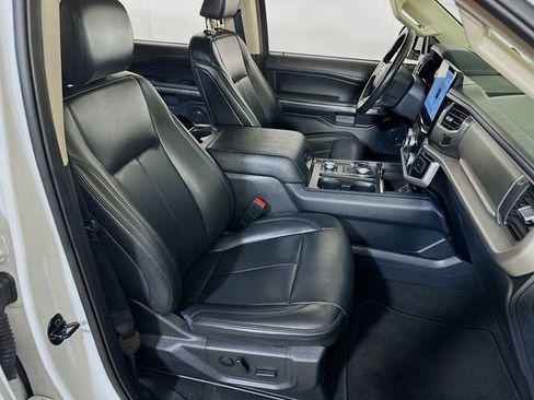 Certified 2024 Ford Expedition Max XLT image 10