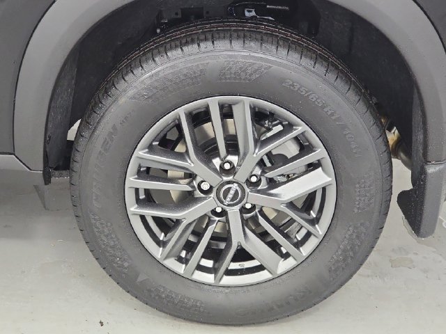 Used 2026 Nissan Rogue SV FWD image 32