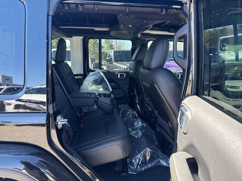 New 2026 Jeep Wrangler Sahara image 27
