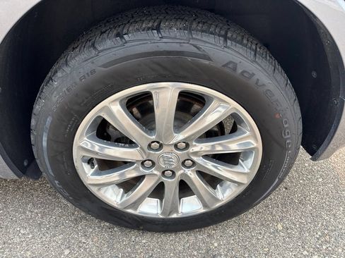 Certified 2019 Buick Envision Essence AWD/4WD image 9
