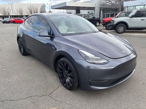 Used 2022 Tesla Model Y Performance image 8