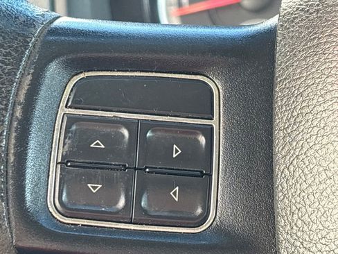 Used 2017 RAM 1500 Tradesman image 16