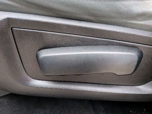 Used 2016 RAM 2500 ST w/ SXT Appearance Group image 13