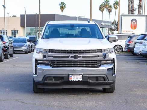 Used 2021 Chevrolet Silverado 1500 LT image 2