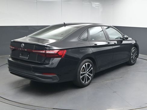 Used 2025 Volkswagen Jetta Sport FWD image 7