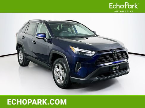 Used 2025 Toyota RAV4 XLE FWD image 1