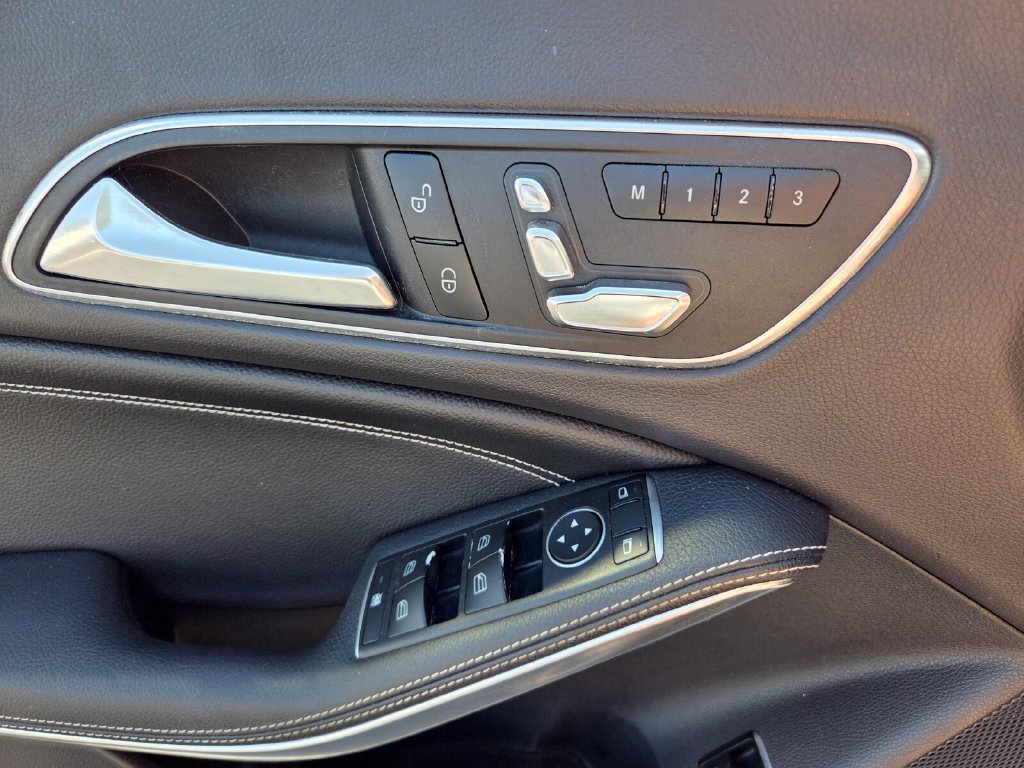 Used 2018 Mercedes-Benz CLA 250 4MATIC image 22
