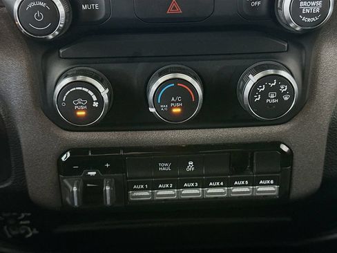 Used 2022 RAM 2500 Tradesman AWD/4WD image 18
