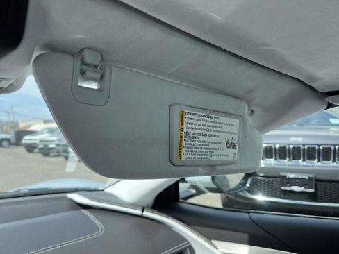 Used 2023 Chevrolet Corvette Stingray Premium Conv w/ 3LT RWD image 32