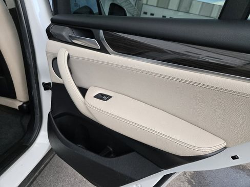 Used 2017 BMW X3 sDrive28i image 32