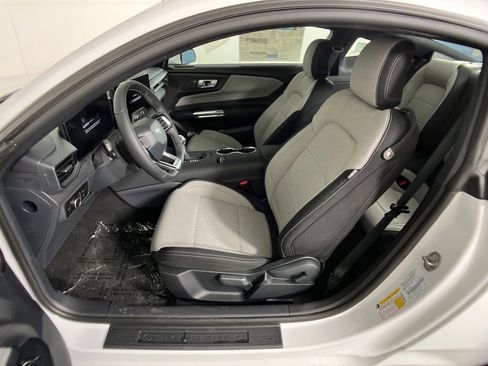 New 2025 Ford Mustang Coupe image 28