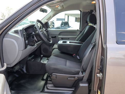 Used 2012 Chevrolet Silverado 1500 W/T w/ LS Package AWD/4WD image 11