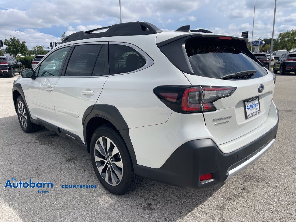 Used 2024 Subaru Outback Limited AWD/4WD image 3