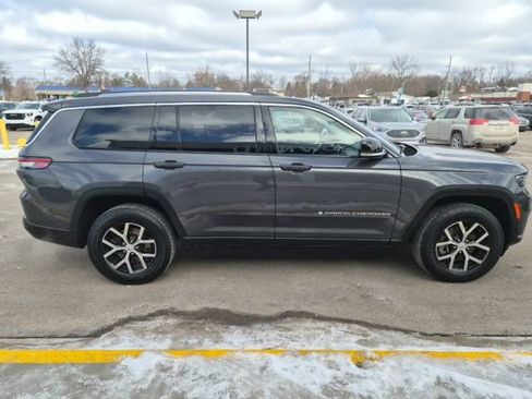 Used 2023 Jeep Grand Cherokee L Limited image 4