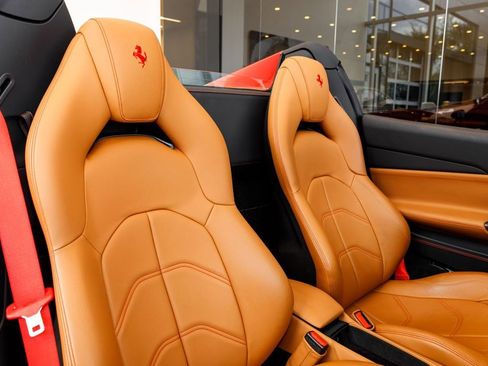 Used 2018 Ferrari 488 Spider image 8