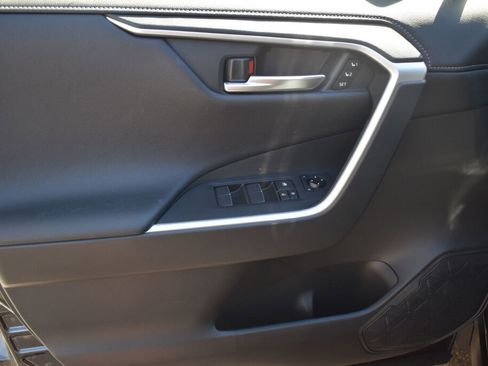 Certified 2021 Toyota RAV4 Limited AWD/4WD image 12