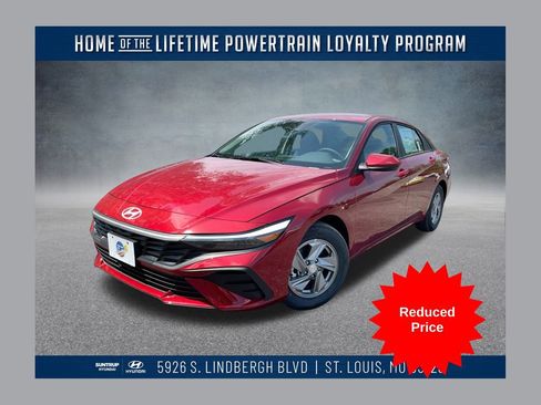 Used 2025 Hyundai Elantra SE image 1