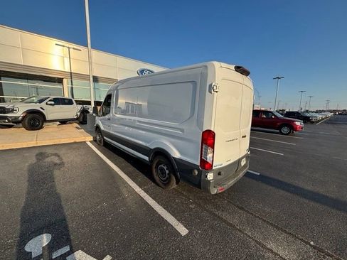 Used 2018 Ford Transit 250 148 Medium Roof RWD image 5