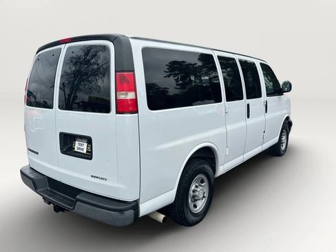 Used 2017 Chevrolet Express 2500 LS image 4