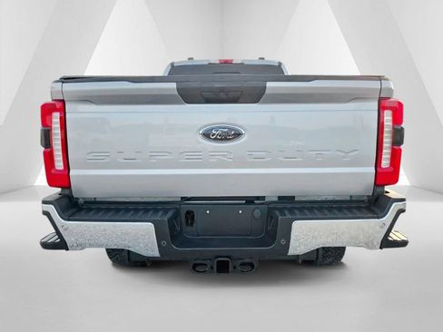 Used 2024 Ford F350 XLT w/ 360-Degree Camera Package AWD/4WD image 6