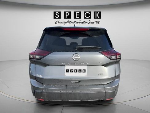 Used 2024 Nissan Rogue S image 4
