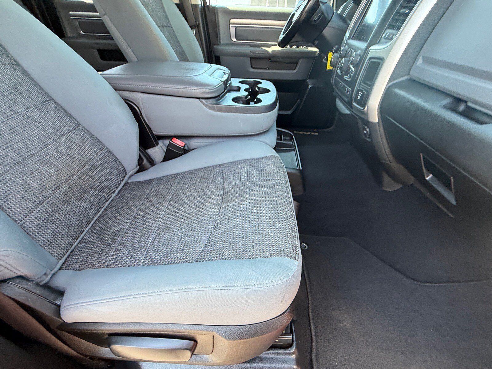 Used 2019 RAM 1500 Big Horn AWD/4WD image 10