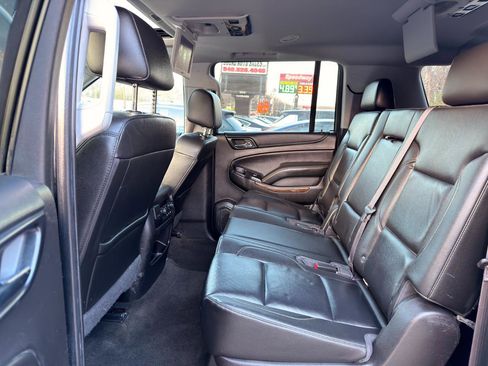 Used 2017 Chevrolet Suburban LT image 11