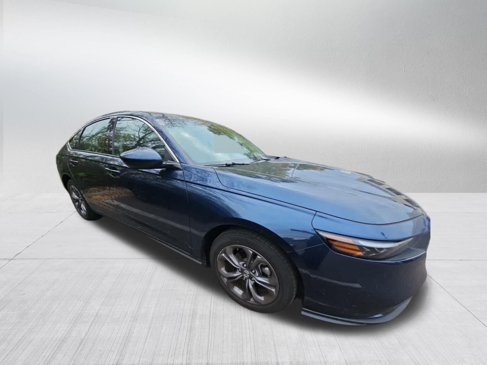 Used 2024 Honda Accord EX image 3