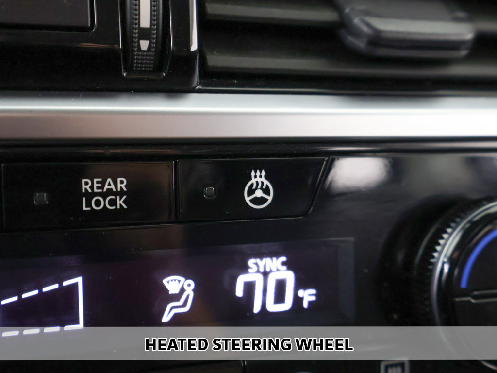 Used 2024 Nissan Pathfinder SL AWD/4WD image 8
