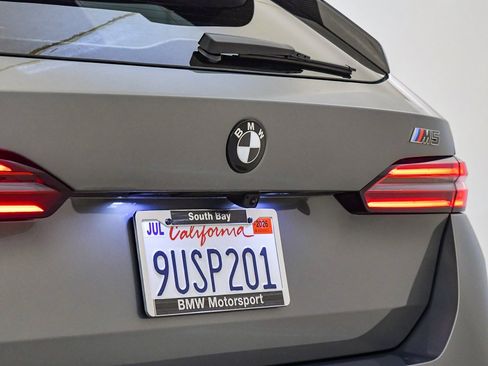 Used 2025 BMW M5 Touring w/ M Driver's Package image 25