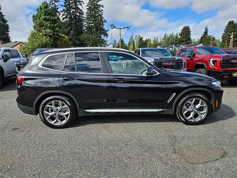 Used 2023 BMW X3 xDrive30i image 3