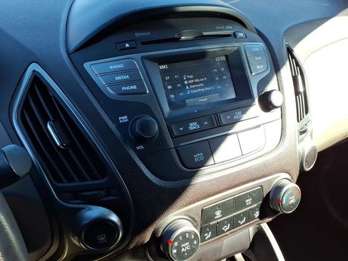 Used 2015 Hyundai Tucson GLS w/ Option Group 02 image 16