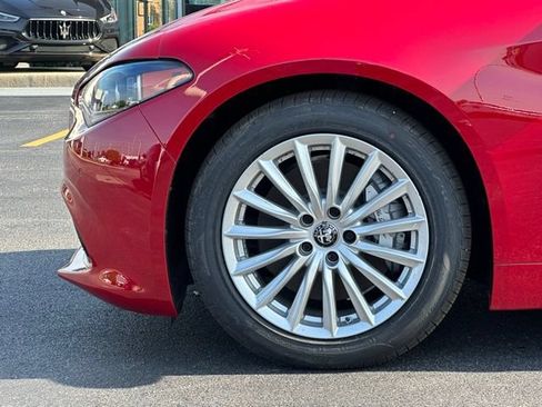 Used 2024 Alfa Romeo Giulia Sprint RWD image 26