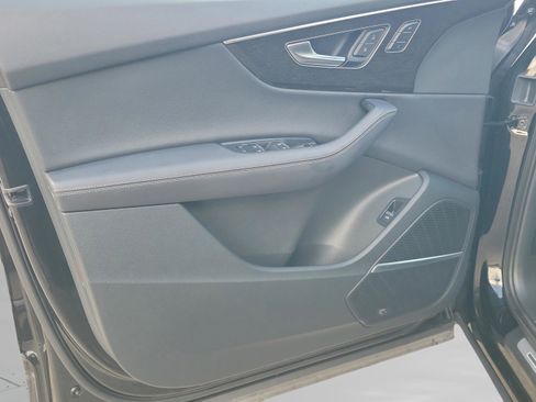 Used 2025 Audi Q7 3.0T Premium Plus image 18