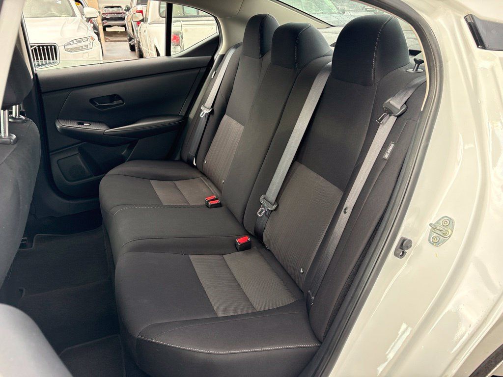 Used 2025 Nissan Sentra SV FWD image 12