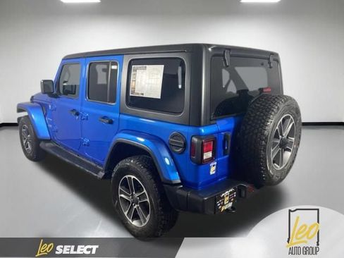Used 2023 Jeep Wrangler Unlimited Sahara AWD/4WD image 14