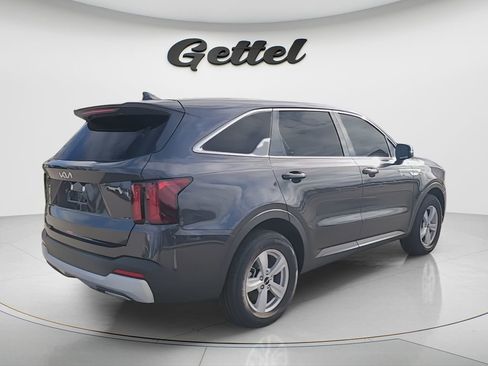 New 2026 Kia Sorento LX FWD image 10