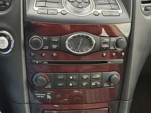 Used 2017 INFINITI QX50 AWD w/ Deluxe Touring Package image 18