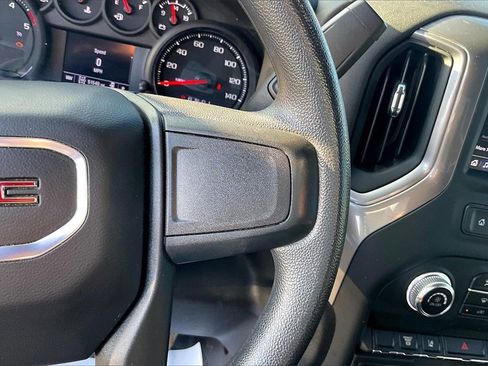 Used 2024 GMC Sierra 2500 Pro image 13