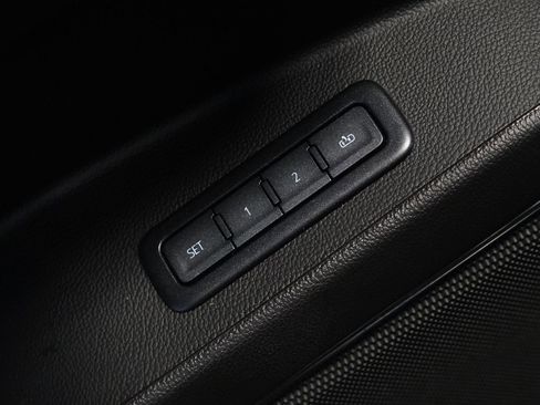 Used 2019 Chevrolet Tahoe Premier image 34