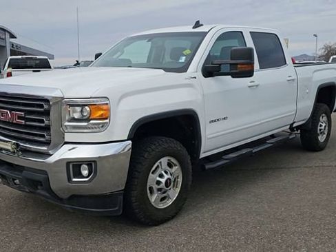 Used 2017 GMC Sierra 2500 SLE image 4