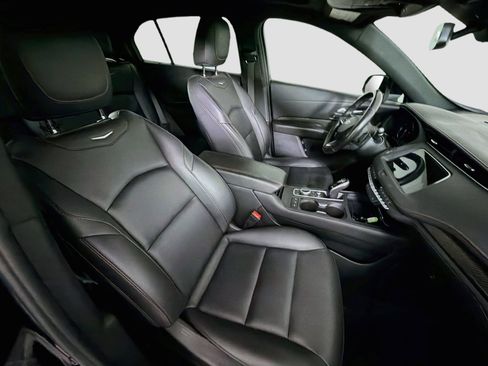 Used 2021 Cadillac XT4 Sport w/ Cold Weather Package FWD image 32